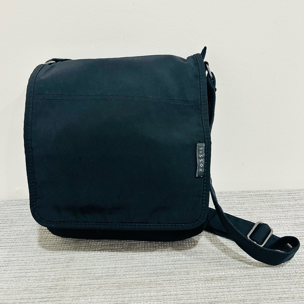 Fossil Crossbody Purse Black Nylon Messenger Bag‎ Y2K Travel Lightweight